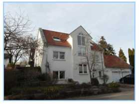 Gepflegtes Einfamilienhaus mit sechs Zimmern und EBK in Haibach, Bayern