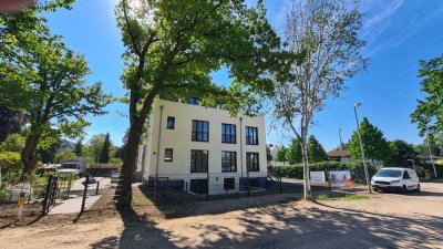 MIT VIDEO! Maisonette Wohnung zur Miete mit PKW Stellplatz und Einbauküche!