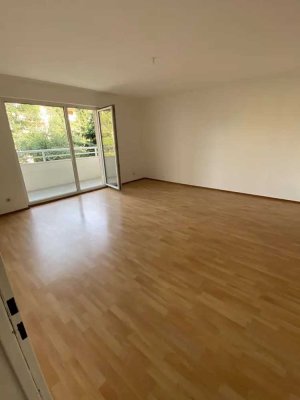 Sehr schöne 3 Zimmer Wohnung in ruhiger Lage inkl. Stellplatz