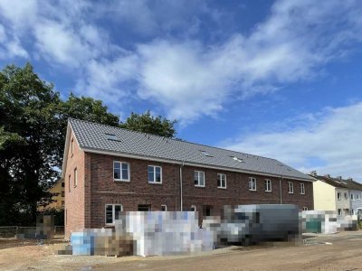 Neubau - Endreihenhaus in ruhiger Lage von Elmshorn unweit des Liether Walds