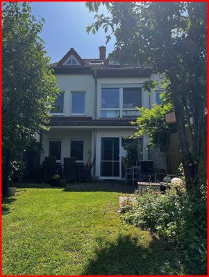 Exklusives Reihenmittelhaus in bester Wohnlage von Saulheim mit unverbaubarem Blick