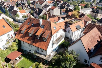 Premium-Altstadtwohnung auf 2 Ebenen mit Garage, Stellplatz und unabhängiger Studentenwohnung