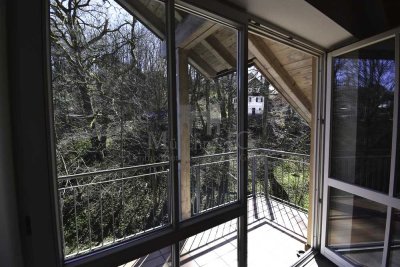 MÜNCHNER IG: Charmante 2-Zimmer Dachgeschosswohnung mit traumhaftem Blick ins Grüne!