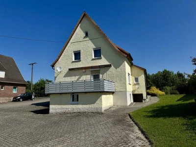 Wohnhaus mit Scheunenhalle, Großgarage, Hofraum und Garten
idyllischer Lage in Poppenroth