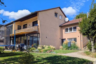 2,5-Zimmer-Erdgeschosswohnung mit Einbauküche in Leonberg