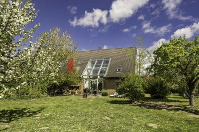 Architektentraum mit viel Platz und HomeOffice