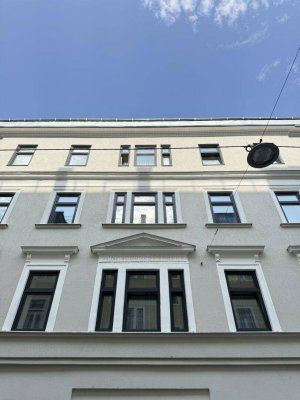 Renditestark &amp; unbefristet vermietet – Charmante Altbauwohnung in Ruhelage