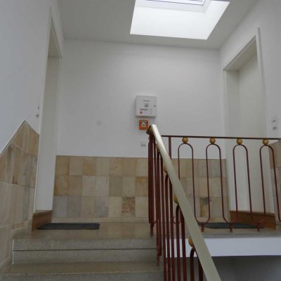Neubezug nach Sanierung mit EBK: Exklusive 2-Raum-DG-Wohnung mit gehobener Innenausstattung in Ulm