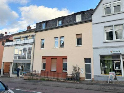 Renovierte 4-Zimmer-Wohnung im 1. Obergeschoss
