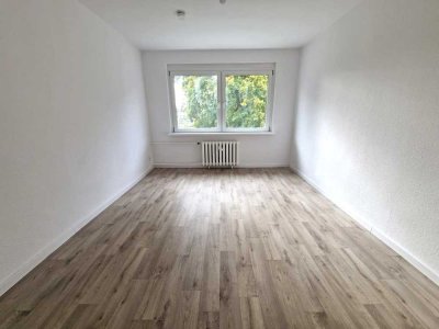 *1.000 EUR EINZUGSGESCHENK* Renovierte 3-Zimmer-Wohnung zu vermieten