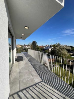 Neubau 3 ZKBT Penthouse inkl. großer Dachterrasse, Einbauküche und PKW Außenstellplatz