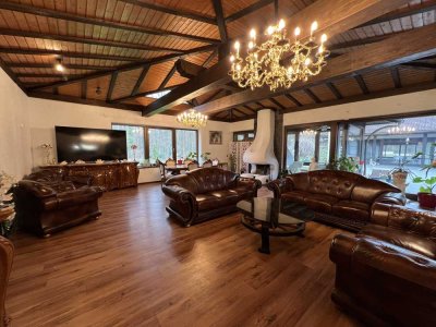 Unternehmer-Villa in Teningen Nimburg mit bis zu 3 WE / Büro, Sport & Wellnessbereich