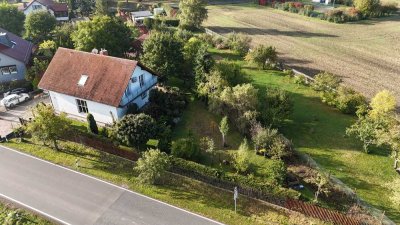 Kernsaniertes Einfamilienhaus mit hochwertiger Ausstattung & großem Carport in Toplage zw. EF u. GTH