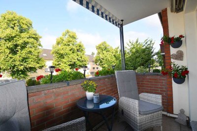 Traumhafte, gut geschnittene 3-Zimmer-Wohnung im 1. OG mit Balkon und Garage in KR-Uerdingen