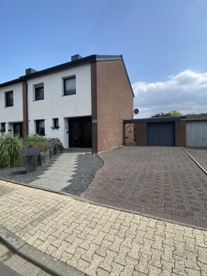 Charmante Doppelhaushälfte 4-Zimmer-Haus in Niederkrüchten
