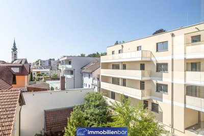Wohnen im Zentrum - Traumhafte großzügige 2 Zimmerwohnung mit großer Loggia und Balkon