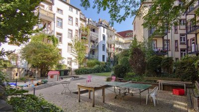*BITTE SCHRIFTLICH ANFRAGEN* Bockenheim: 2-Zimmerwohnung mit Wohnküche