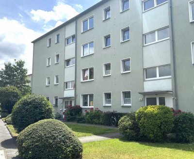 Helle 4-Zimmer-Wohnung mit Südbalkon in ruhiger Lage von Düsseldorf-Lörick