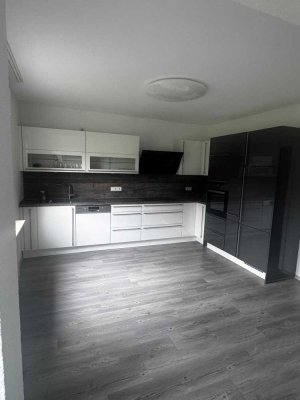 große & helle 3-Zimmer EG-Wohnung mit Garten in Morbach