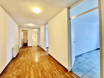 *** Sanierte 3-ZKB-Wohnung mit 3 Balkonen - KA-Innenstadt ***