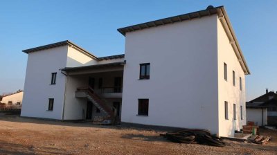 Erstbezug: Moderne 3-Zimmer-Wohnung mit Gartenanteil in Dingolfing