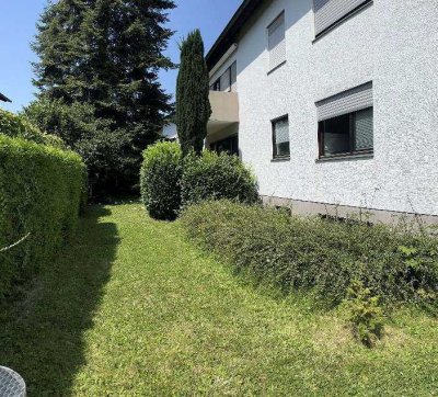 156 m² auf einer Ebene: Erdgeschoßwohnung mit Garten, Terrasse, Einbauküche und Garage