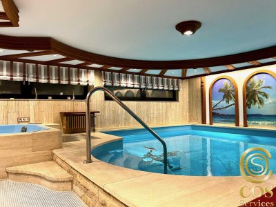 Die Chance: Luxuriöse Villa mit Mehrfamilienhaus in Möhringen
