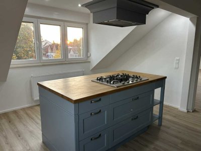 Erstbezug - komplett sanierte 4-Zimmer-Wohnung in Stein