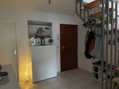 Sehr schöne 3-Zimmer Maisonette-Wohnung mit Balkon in Holzwickede
