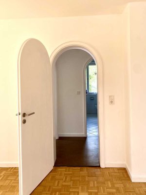 Helle, frisch renovierte Räume zum Wohnen und/oder Arbeiten - ab 1. Mai zu vermieten