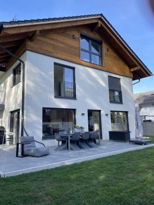 Modernes LUXUS Einfamilienhaus mit Einliegerwohnung in der Natur
