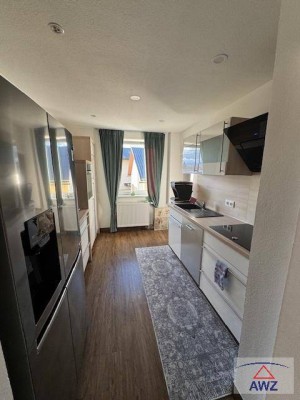 Zweifamilienhaus mit großem Garten!