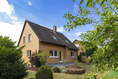 Modernisiertes Einfamilienhaus mit großem Garten!
