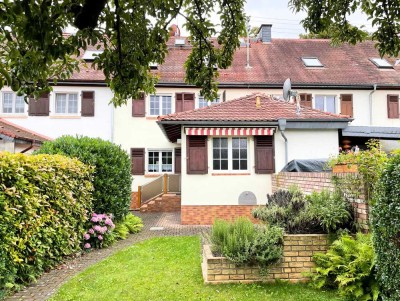 Ankommen und Wohlfühlen: Mediterranes Reihenhaus mit modernem Charme