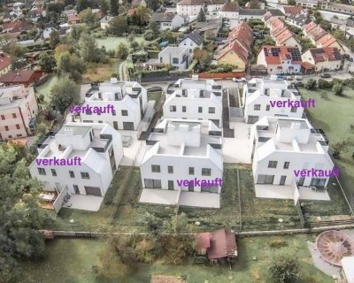 PROVISIONSFREI! Die letzten 3 Häuser! Eigengrund mit Keller, Tiefgarage und beeindruckender Dachterrasse!