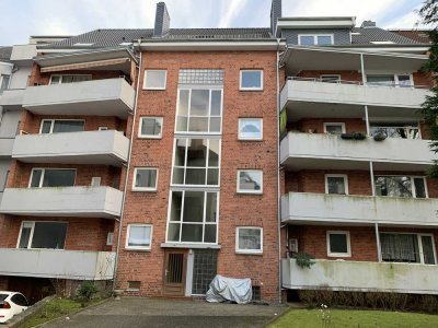 Kiel-Am Schrevenpark: Immobilien-Bombe: 7 Zimmer, 3 Balkone und und und...........