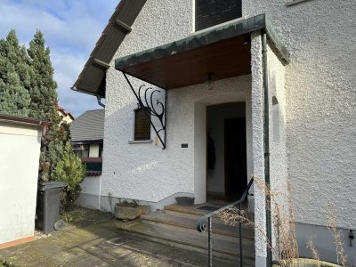 Einfamilienhaus in guter Lage mit großem Garten
