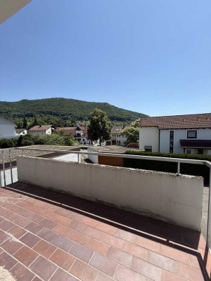 Wunderschöne Wohnung mit Balkon! Erstbezug nach Sanierung!
