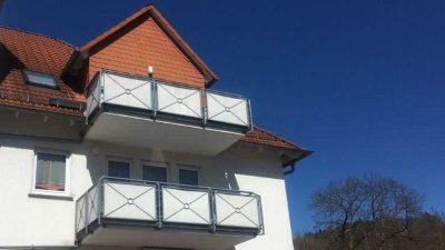 Apartment mit großem Balkon und Stellplatz