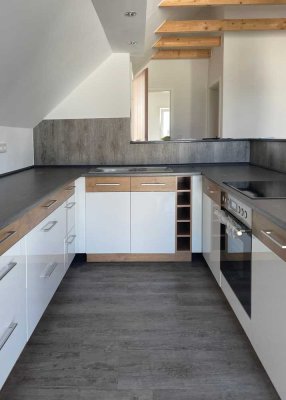 Moderne Dachgeschosswohnung zu verkaufen!