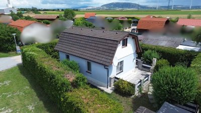 Gemütliches, voll möbliertes Einfamilienhaus mit Garten, Terrasse und perfekter Anbindung – sofort bezugsfertig!