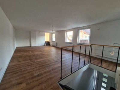 Modern/Saniert/Zentral! Lichtdurchflutete Geschosswohnung in OD
