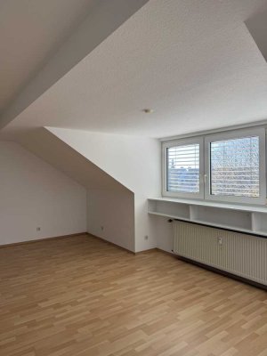 Helle und geräumige 2-Zimmer Wohnung