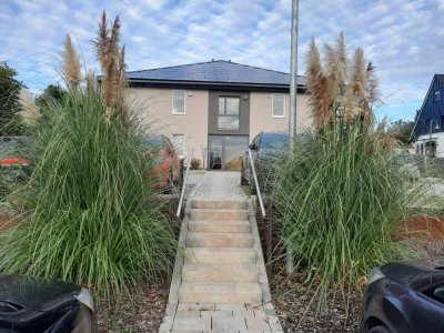 Baujahr 2021 neuwertige 2-Zimmer-Wohnung mit Balkon im 1.OG