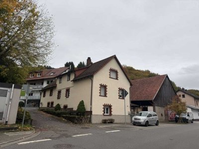 Ein- bis Zweifamilienhaus mit großem Entwicklungspotenzial in Mörlenbach-Weier