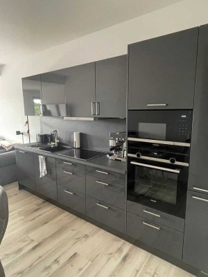 Neuwertige 1,5 Raum-Wohnung mit Balkon und Einbauküche in Wolfsburg