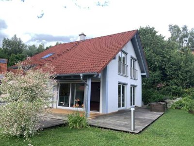 Möbliert: Stilvoll eingerichtetes Einfamilienhaus in Greifenberg a. Ammersee