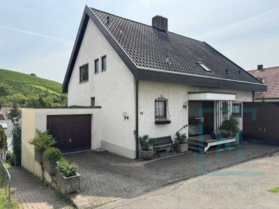 Einfamilienhaus mit Einliegerwohnung und 2 Garagen, oder 3 Parteienhaus. Man hat die Wahl