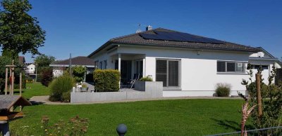 Bungalow im Grünen mit Alpensicht