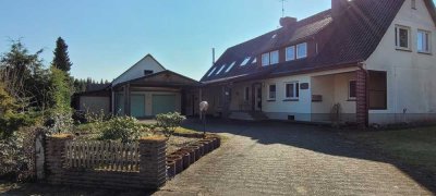 Großzügiges Wohnhaus mit separat vermietbarer Wohnung. Interessantes Investitionsobjekt.